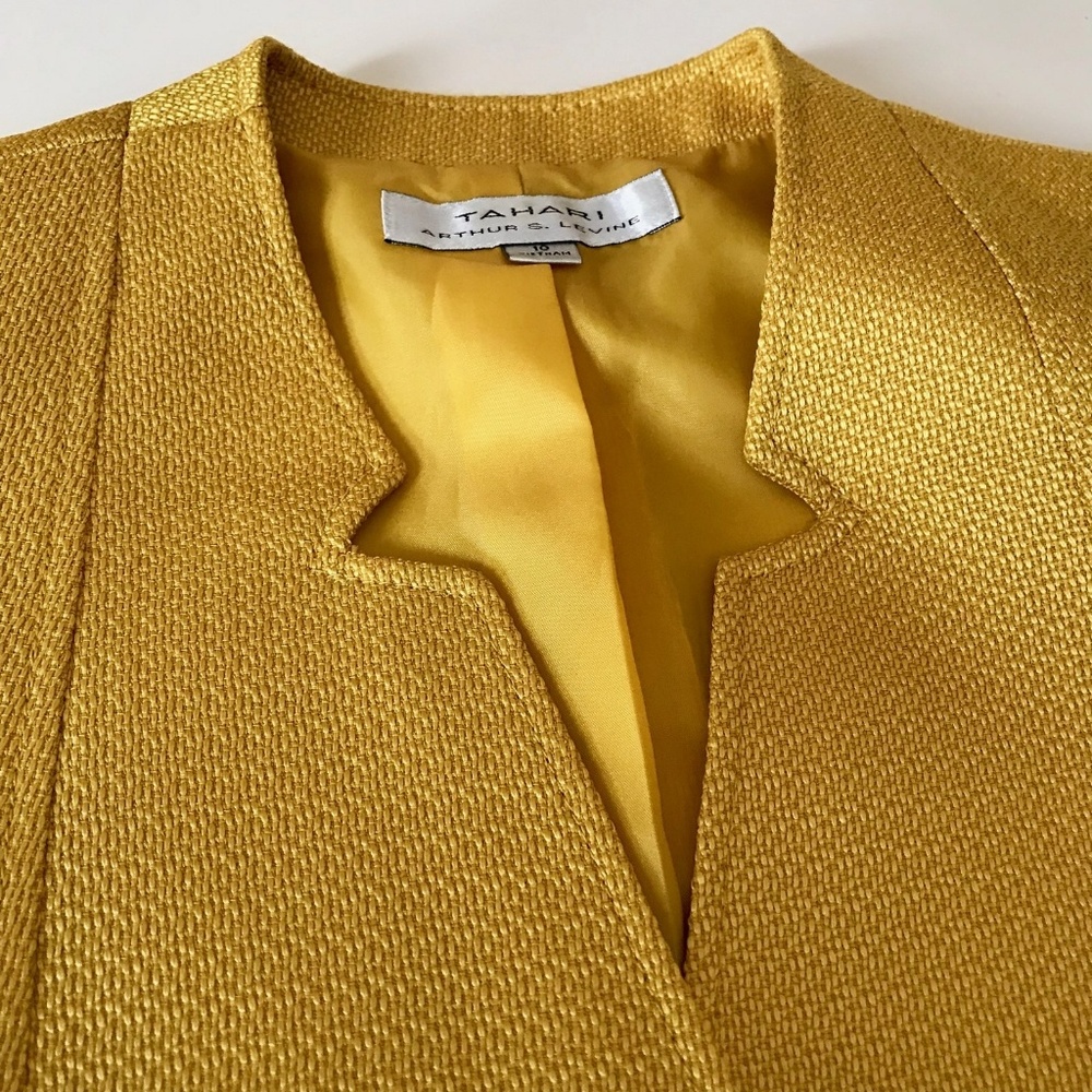 Blazer - Picture 6 of 7